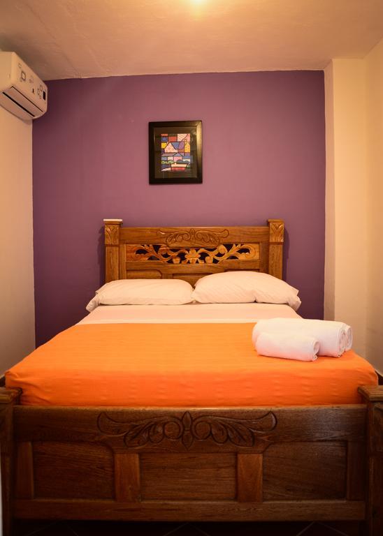Casa De Santo Domingo Vidal Hostel Cartagena ภายนอก รูปภาพ